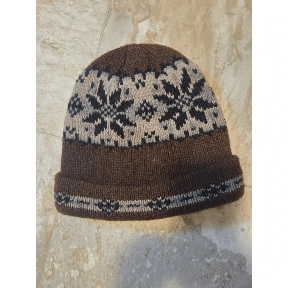 Vintage EcoRaggs Brown Winter Beanie With Nordic Inspired Snowflake Pattern Wool - Picture 3 of 4